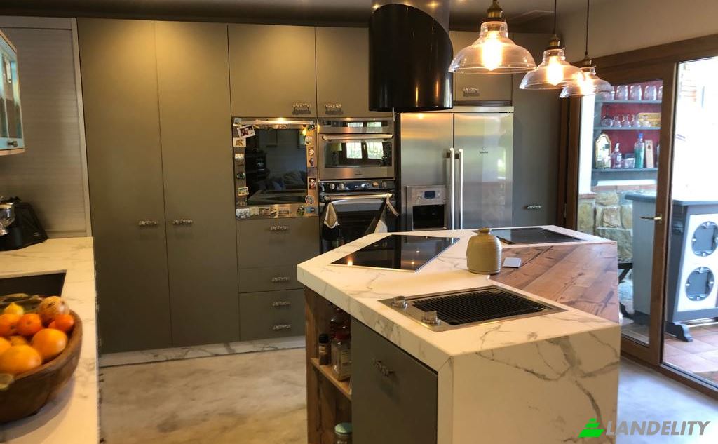 Земля/Ділянка продаж Lugar Urbanizacion Lomas de Rio Verde, Marbella, Malaga, Andalusia, Spain. Фото 3