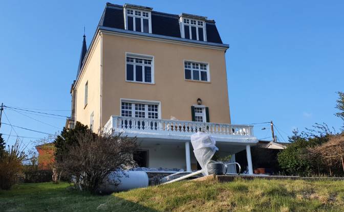 Château à vendre 6 Bd des Écoles. Photo#8