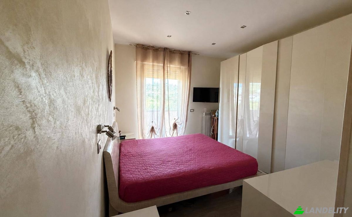 Appartement à vendre Via Vigliarolo, 88100 Catanzaro CZ, Catanzaro, Province of Catanzaro, Calabria, Italy. Photo 12