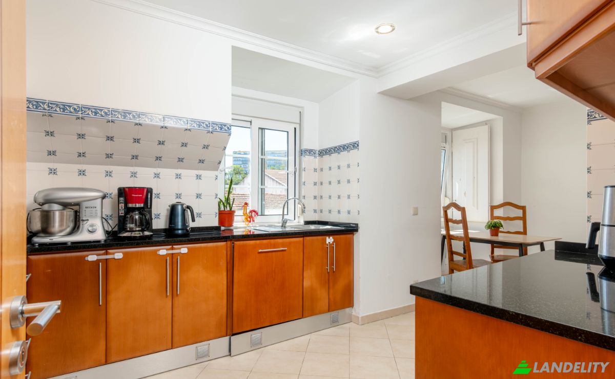 Departamento en venta R Carvalho Freirinha 39, 2800-676 Almada, Almada, Setubal, Portugal. Foto 4
