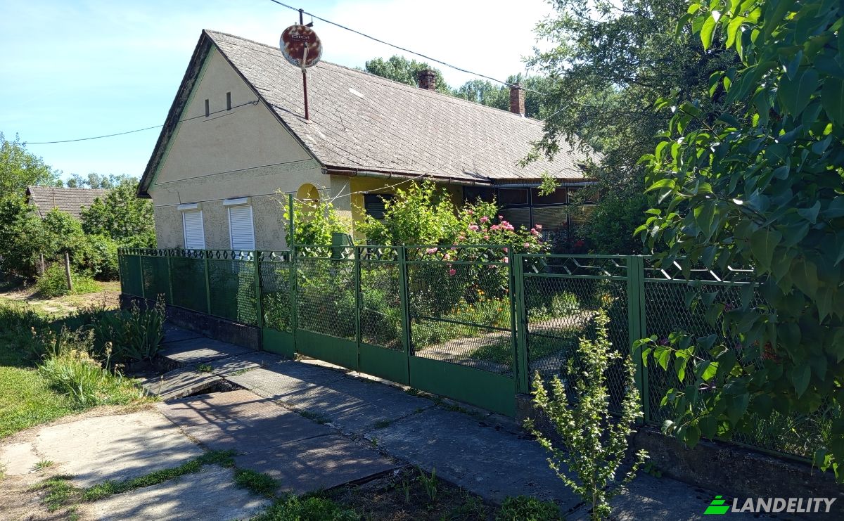 Eengezinswoning Te koop Somogyegres, Tab District, Somogy County, Hungary, Petofi Sandor u 8, 8666 Hungary. Foto 1