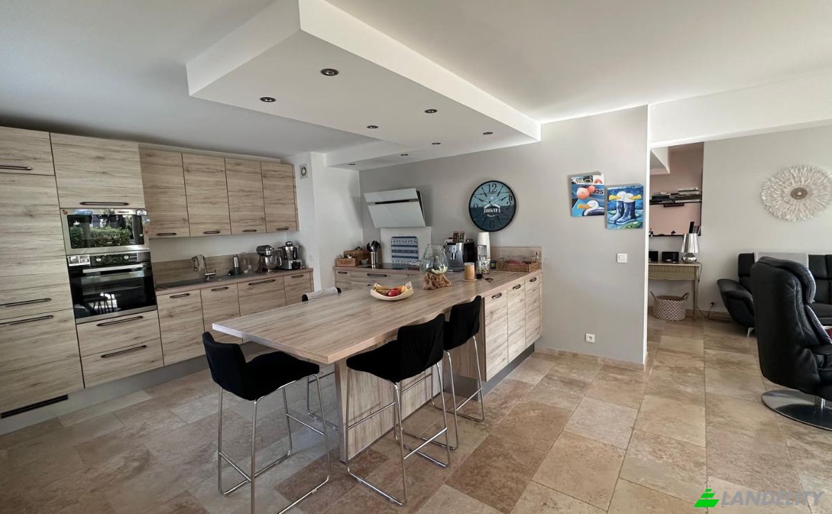 Appartement Te koop 10 All des Eucalyptus, 83430 Saint-Mandrier-sur-Mer, Saint-Mandrier-sur-Mer, Var, Provence-Alpes-Cote dAzur, France. Foto 5
