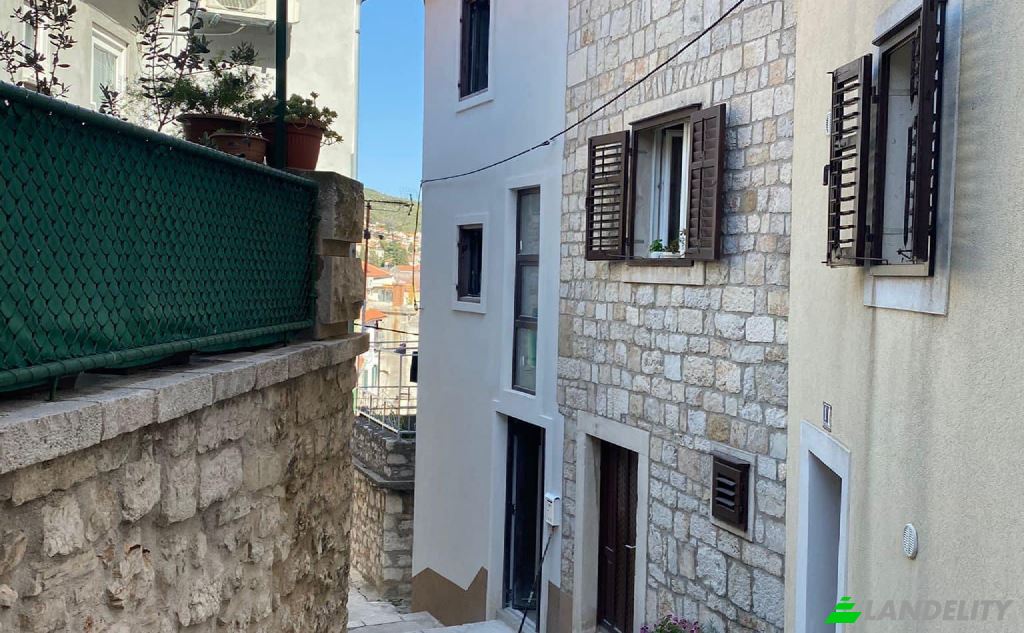 Single Family Home for Sale Ul Jurja Utjesinovica, 22000, Sibenik, Grad Sibenik, Sibenik-Knin County, Croatia. Photo 3