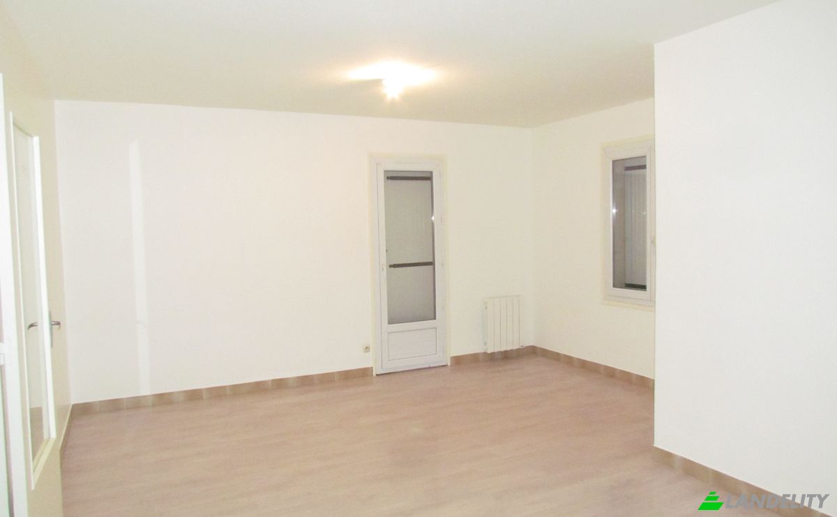 Eengezinswoning Te koop 18 Rte de Saligny, 03470 Pierrefitte-sur-Loire, Pierrefitte-sur-Loire, Allier, Auvergne-Rhone-Alpes, France. Foto 4
