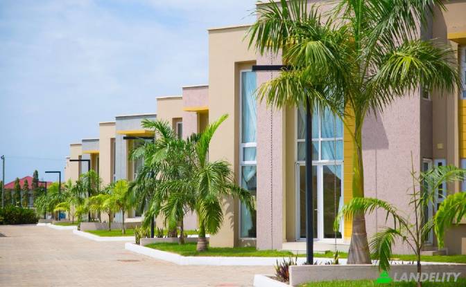 Single Family Home for Sale Estate Ave, Accra. Photo#3