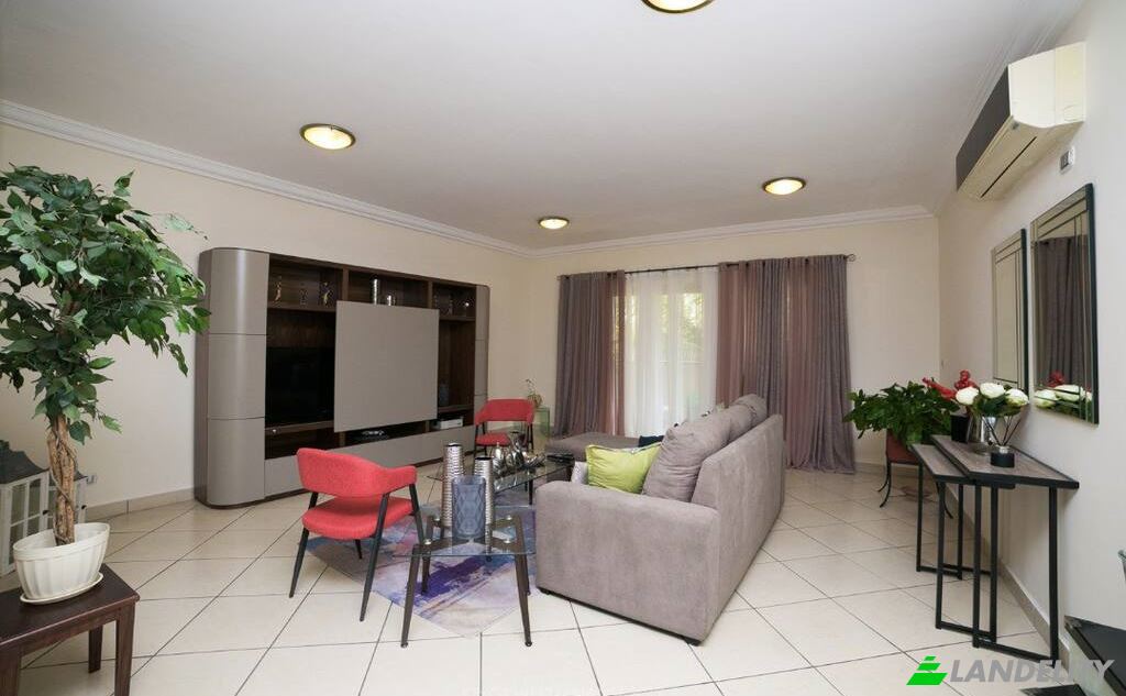 Single Family Home for Rent Airport Rd, Ama_4, Accra, Ayawaso West Municipal, Greater Accra Region, Ghana. Photo 3