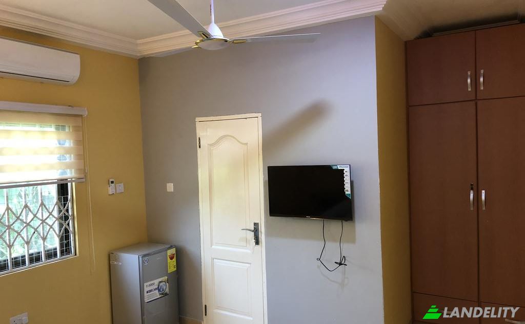 Single Family Home for Rent New Rd, Madina, La-Nkwantanang-Madina, Greater Accra Region, Ghana. Photo 4