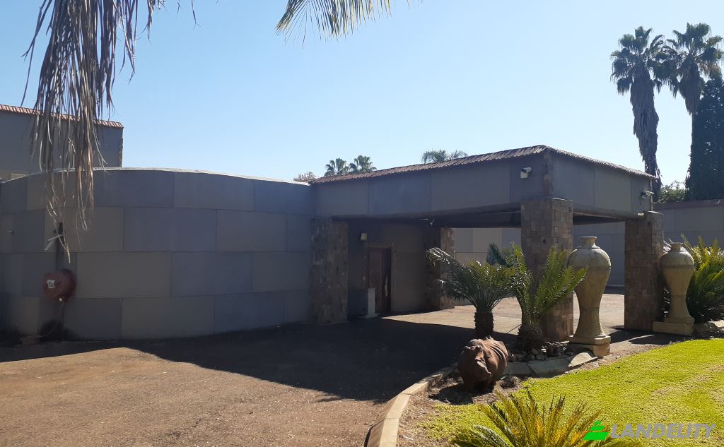 Single Family Home for Sale Sphinx Rd, Pretoria, City of Tshwane Metropolitan Municipality, Gauteng, South Africa. Photo 1