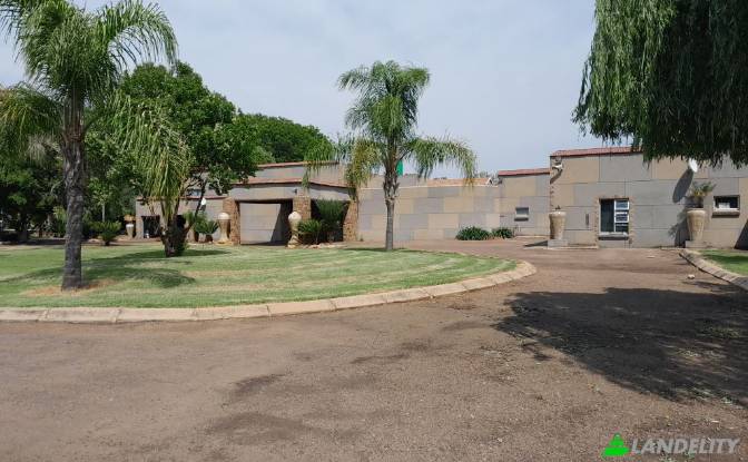 Single Family Home for Sale Sphinx Rd, Pretoria. Photo#5