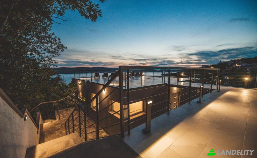 Single Family Home for Rent Ulice Ahel Draga Lukca, 51264, Jadranovo, Grad Crikvenica, Primorje-Gorski Kotar County, Croatia. Photo 2