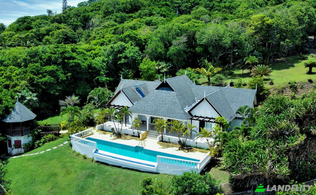 Single Family Home for Sale Chateau Devaux, Manowar Rd, St Lucia, Gros Islet, Saint Lucia. Photo 13