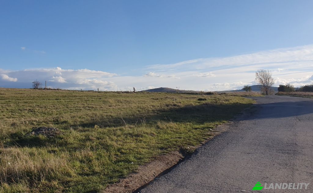 Земля/Ділянка продаж at bez ime, Hrabarsko, Bozhurishte, Sofia Province, Bulgaria. Фото 3