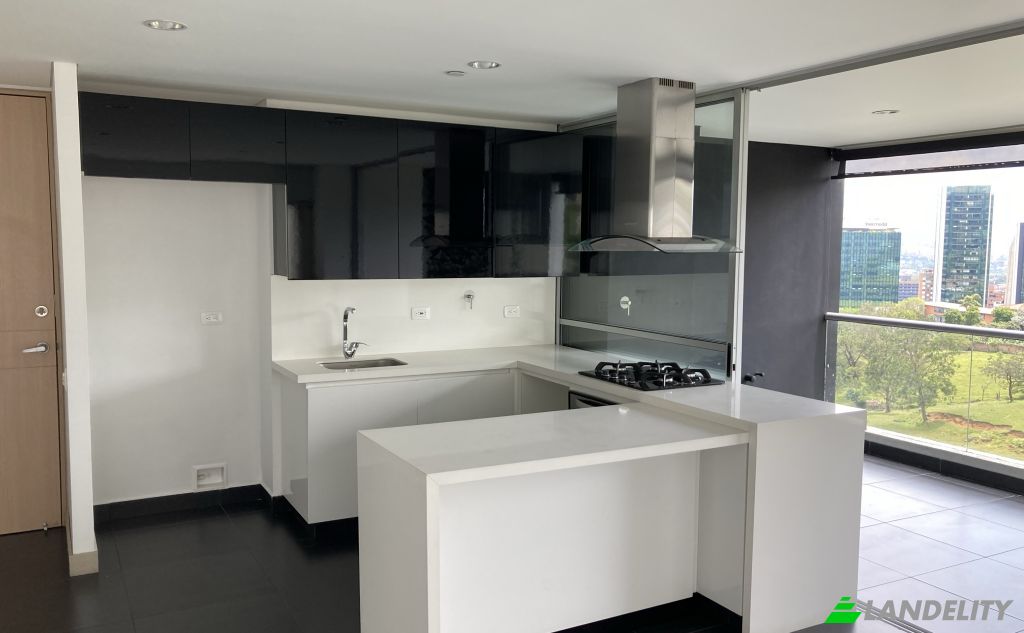 Apartment for Sale Cl Sur, El Poblado, Medellin, Antioquia, Colombia. Photo 2