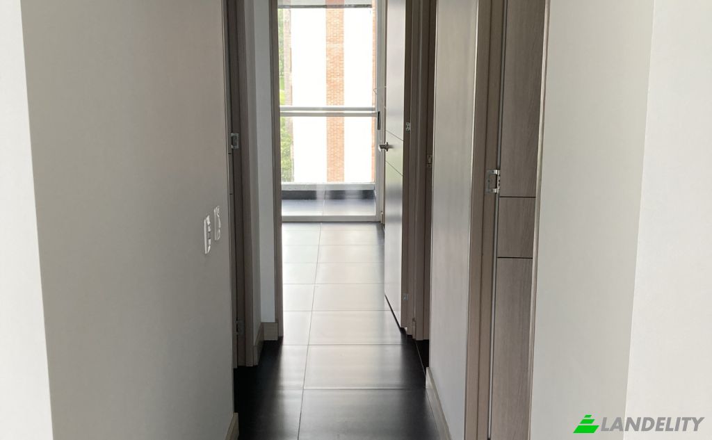 Apartment for Sale Cl Sur, El Poblado, Medellin, Antioquia, Colombia. Photo 5