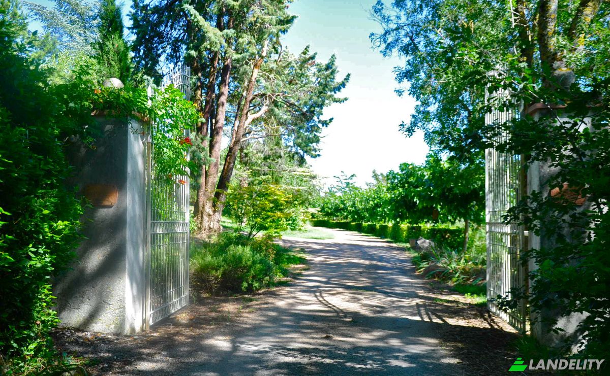Mansion for Sale 28 Av de Villefranche, 31460 Caraman, Caraman, Haute-Garonne, Occitanie, France. Photo 4