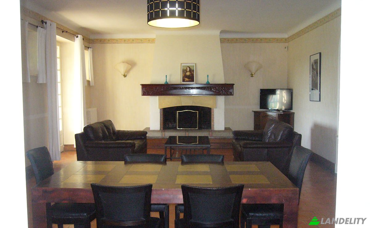 Mansion for Sale 28 Av de Villefranche, 31460 Caraman, Caraman, Haute-Garonne, Occitanie, France. Photo 17