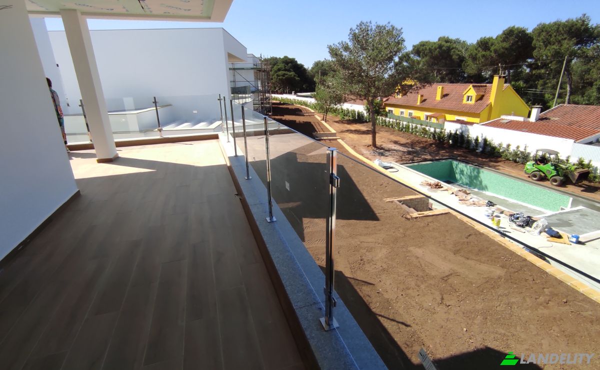 Single Family Home for Sale Humberto Delgado, Alcabideche, Cascais, Lisbon, Portugal. Photo 1