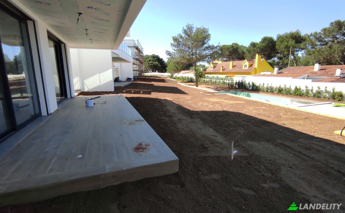 Single Family Home for Sale Humberto Delgado, Alcabideche, Cascais, Lisbon, Portugal. Photo 13