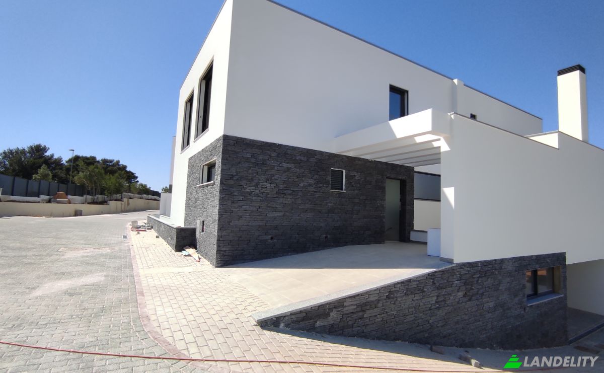 Single Family Home for Sale Humberto Delgado, Alcabideche, Cascais, Lisbon, Portugal. Photo 19