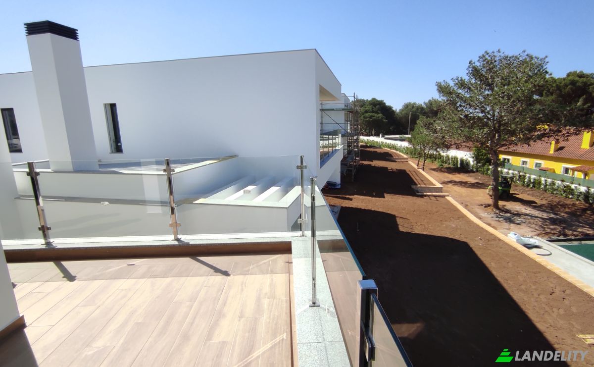 Single Family Home for Sale Humberto Delgado, Alcabideche, Cascais, Lisbon, Portugal. Photo 3