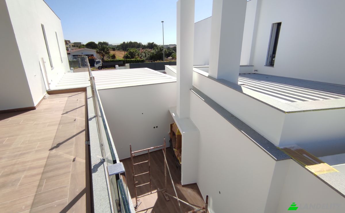 Single Family Home for Sale Humberto Delgado, Alcabideche, Cascais, Lisbon, Portugal. Photo 4