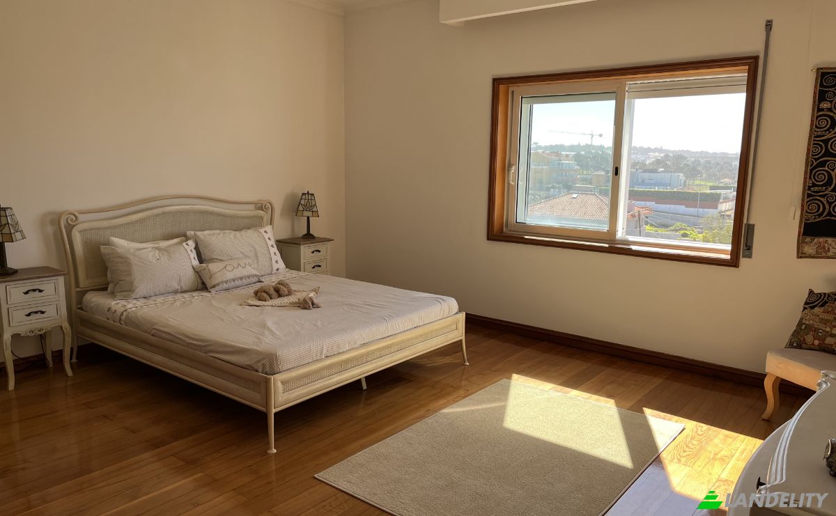 Apartment for Sale Av da Beira-Mar, Vila Nova de Gaia, Porto District, Portugal. Photo 4