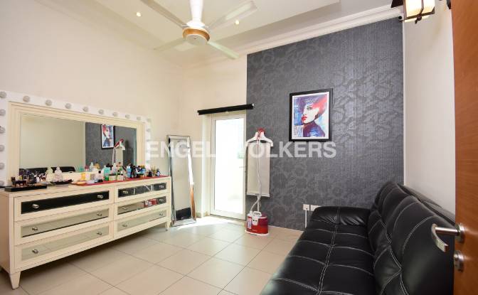 Eengezinswoning Te koop Dubai, Jebel Ali Village. Foto#2