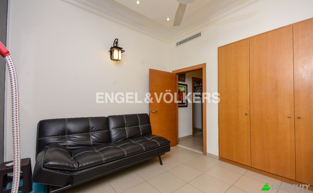 Single Family Home for Sale Dubai, Jebel Ali Village, United Arab Emirates, Al Furjan. Photo 3