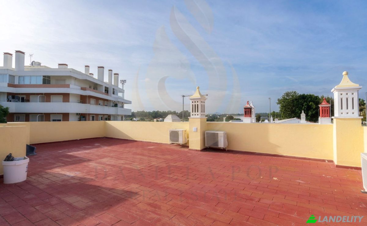 Single Family Home for Sale Rua Francisco Lazaro, Olhao, Faro District, Portugal. Photo 12